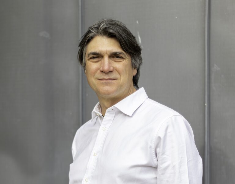 Ángel Álvarez: Las Rozas necesita “recuperar servicios públicos cuyos recortes han afectado a gran parte de los vecinos”