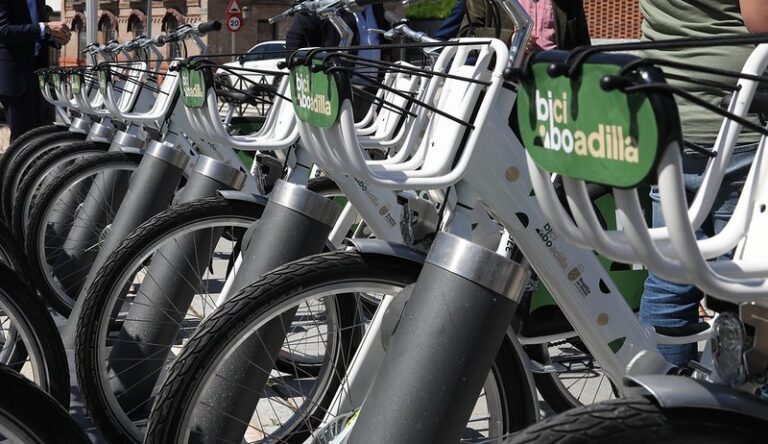 Nuevo horario para el servicio de bicicletas eléctricas BIBO en Boadilla del Monte
