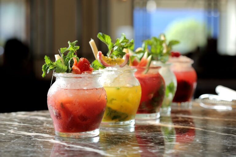 Batidos, tés fríos y más: las bebidas que debes probar para combatir el calor