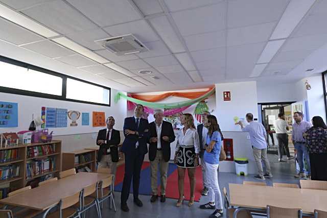 Pastor ha visitado el Rosa Chacel del Illescas junto a Tofiño para comprobar el nuevo sistema de climatización