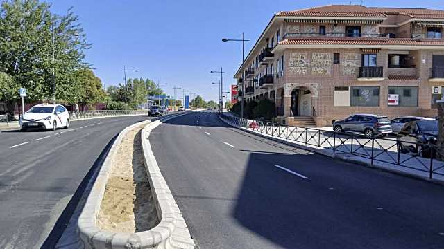 Finalizados los trabajos de asfaltado del primer tramo de la calle Real de Torrejón de la Calzada