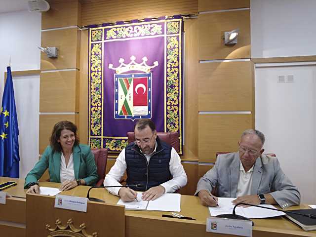 Renovación del acuerdo de colaboración entre el Ayuntamiento de Colmenar Viejo y Aseyacovi