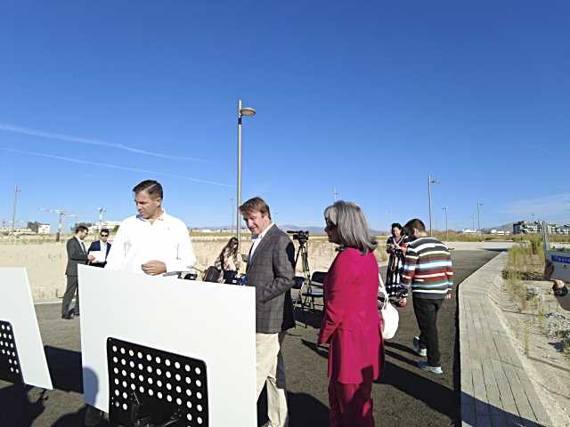 El alcalde de Tres Cantos presenta una nueva guardería municipal