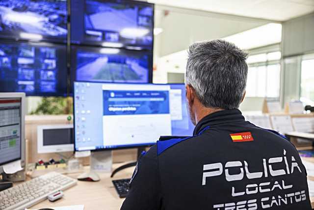 Tres Cantos implementa un sistema electrónico para la obtención instantánea del DNI y pasaporte
