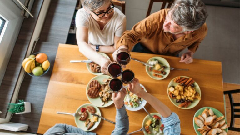 Las Rozas lanza un proyecto para combatir la soledad no deseada en mayores de 50 años