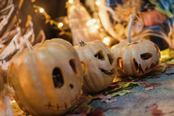 Celebración de la Noche de los Muertos el 31 de octubre en la Carpa Joven