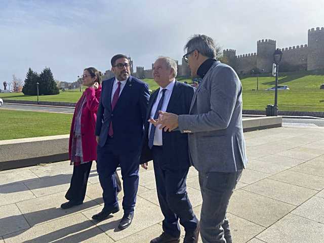 Jordi Hereu conoce el Plan de Sostenibilidad Turística ‘Una muralla verde’ en Ávila
