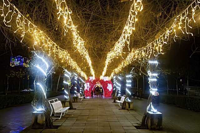 Tres Cantos da la bienvenida a la Navidad con el encendido de luces