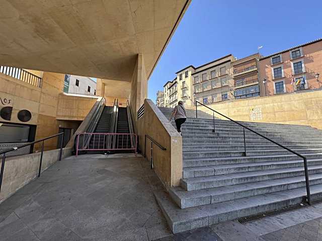 E Ayuntamiento de  Toledo confía en que las escaleras mecánicas del Miradero estén en funcionamiento en primavera