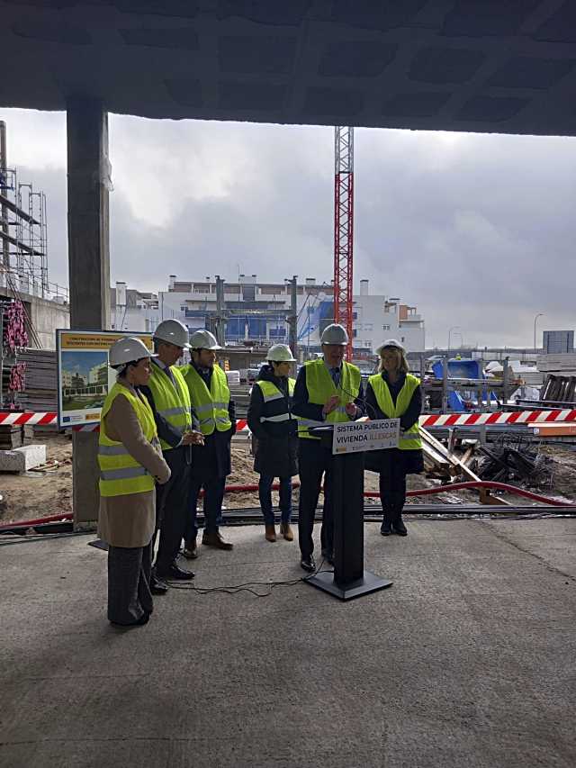 La ministra de Vivienda visitó la obra de una promoción de casas para alquiler asequible en Illescas