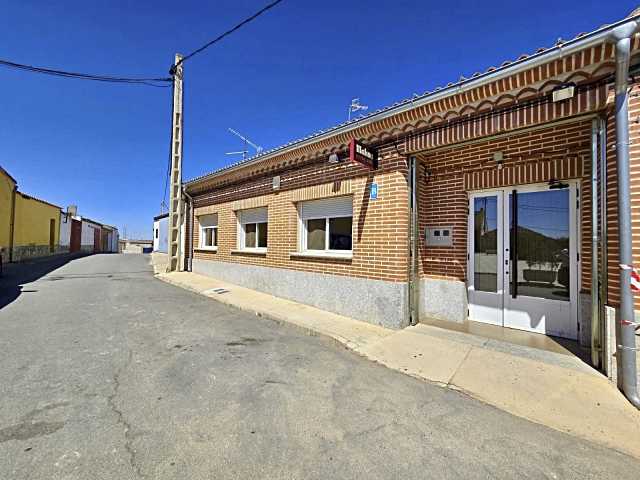 El programa ‘Relevo Generacional en el Negocio Rural de Ávila’ transfiere 34 negocios en diez meses