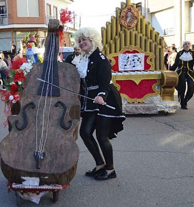 Gran éxito del desfile de Carnaval en Sonseca