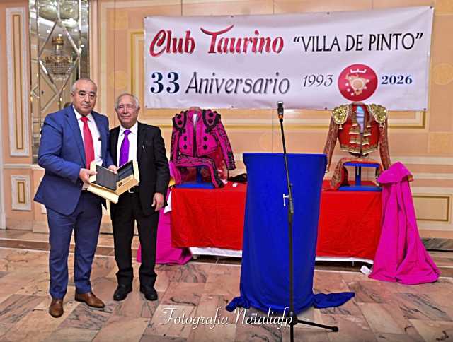 El Club Taurino de Pinto rindió un homenaje al alcalde de Villaseca de La Sagra