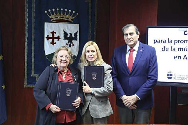 Alcobendas firma convenio para promover la enseñanza de música y danza