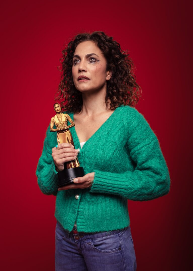 Presentación del monólogo humorístico Una Madre de Película con Toni Acosta este viernes