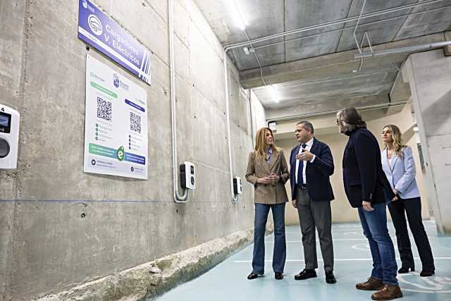 Paloma Tejero y Jorge Rodrigo visitan el aparcamiento municipal Antiguo Matadero en Pozuelo de Alarcón