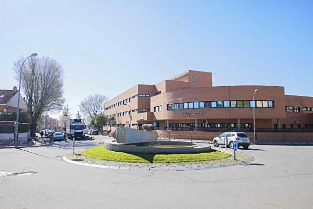 Inician las obras de rehabilitación en la vía pública alrededor del Centro de Salud Sur