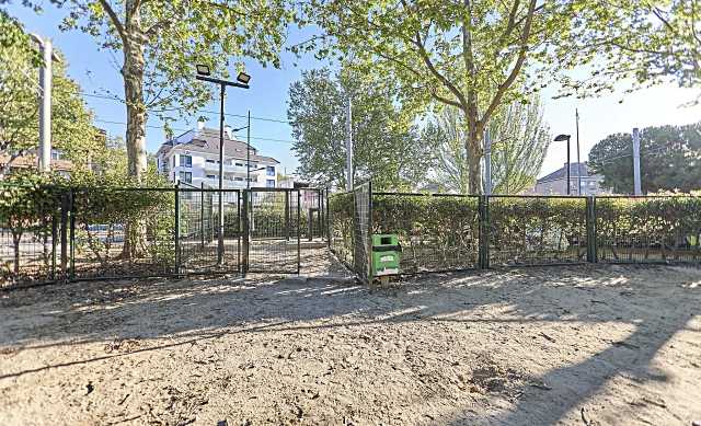 Boadilla del Monte renueva la zona para perros en el parque Boadilla Centro