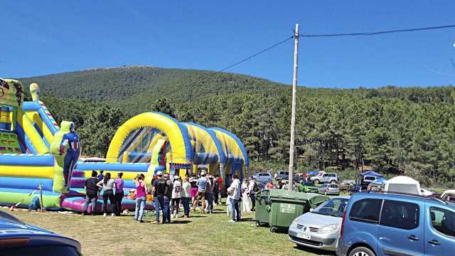 El Tiemblo celebró su festivo Lunes de Pascua con ‘La Empaná’ en San Gregorio