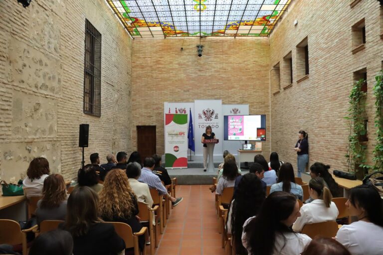 Toledo presenta una guía para coordinar y mejorar la atención a mujeres con adicciones y víctimas de violencia de género