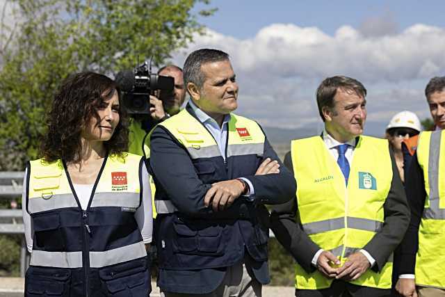 Isabel Díaz Ayuso inaugura la ampliación del tercer carril de la M-607 en Tres Cantos