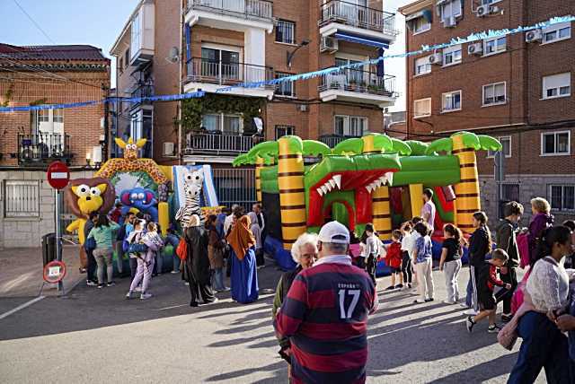El vecindario de El Alamillo celebra a la Virgen de Fátima el 13 de mayo