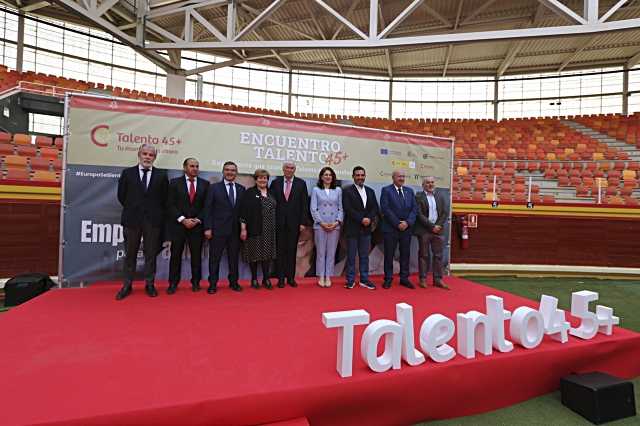 Illescas ha inaugurado su ‘Encuentro de Empleo Talento 45+’