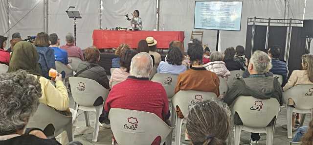 La Feria del Libro de Ávila celebra el Día del Libro con diversas actividades