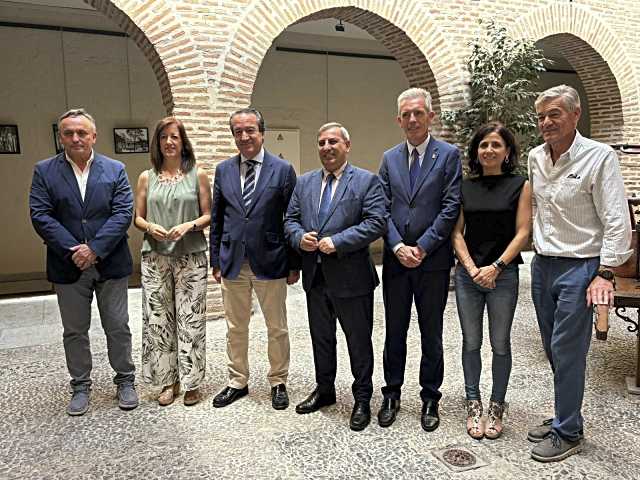 Ayuntamiento de Arévalo y Junta de Castilla y León acuerdan construir nueva estación de autobuses