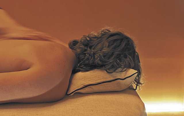 El secreto del bienestar integral: cómo un simple masaje puede liberar tu energía y cambiar tu estado emocional
