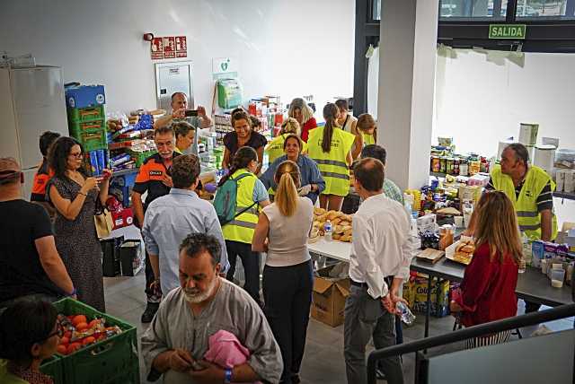 Más de 300 personas evacuadas de varios municipios a Las Rozas por emergencia