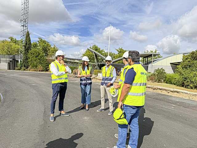 Visitan las instalaciones deportivas de Valle del Arcipreste en Majadahonda