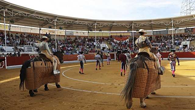 Villaseca de La Sagra celebra la XXVI edición del Alfarero de Oro con 7 novilladas