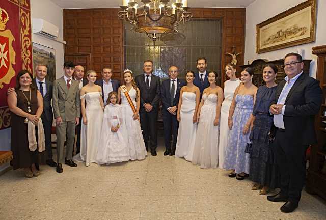 Arrancaron las fiestas de Los Yébenes con la coronación de las Reinas y el pregón