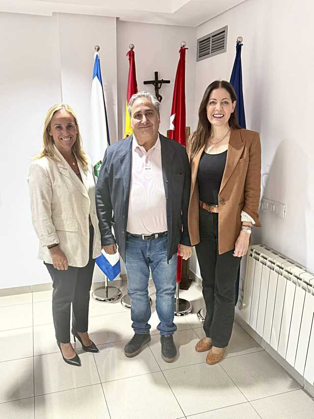 Gescomer y el Ayuntamiento de Majadahonda firman convenio para mejorar el Mercadillo local