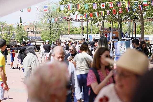 Colmenar Viejo celebra su diversidad cultural con un festival de raíces latinas