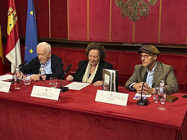 Presentada la biografía del maestro damasquinador Mariano San Félix en Toledo